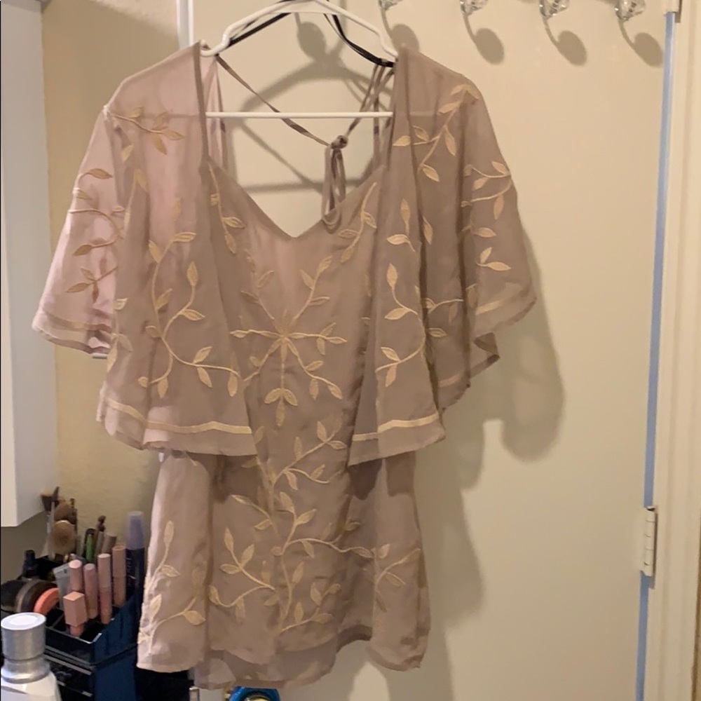Buckle blouse